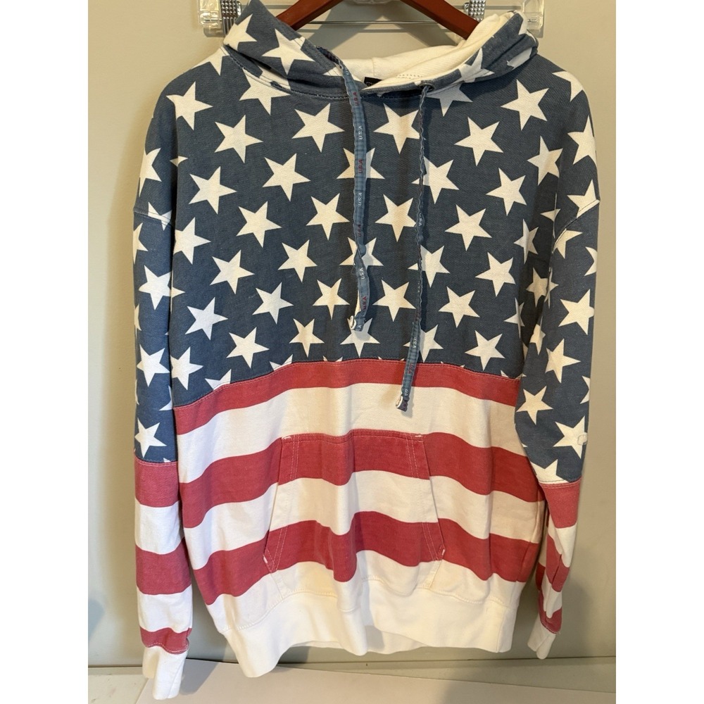 Isaac Designs Sports American Flag and Stars Hoodie. Size Large